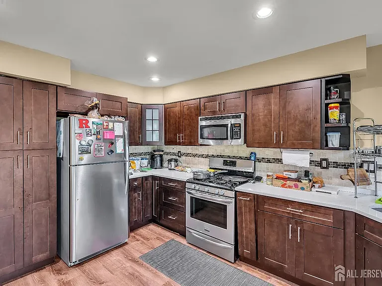 1506 Pinhorn Dr — Photo 9