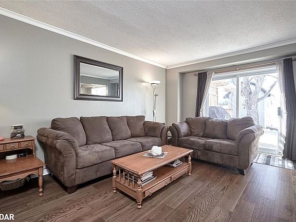 5th image of 92 Garden Dr