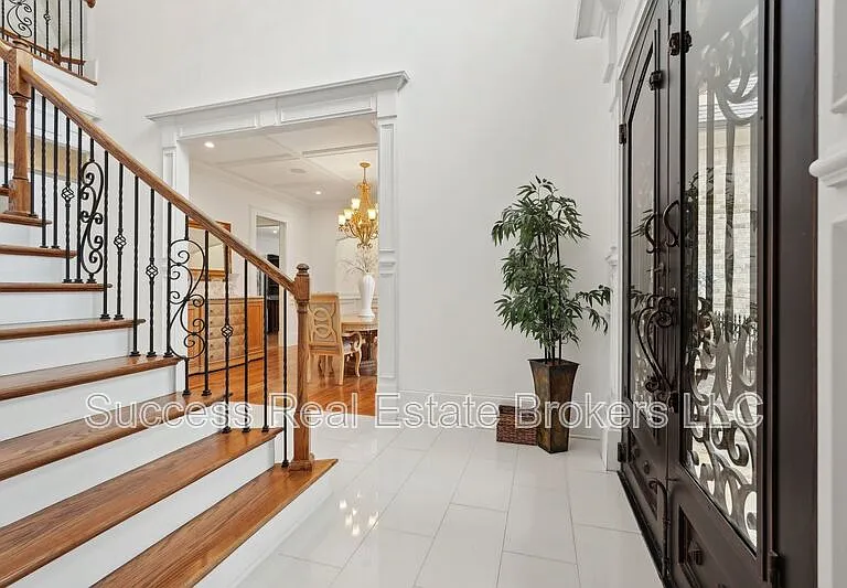 343 Summer Garden Dr — Photo 8