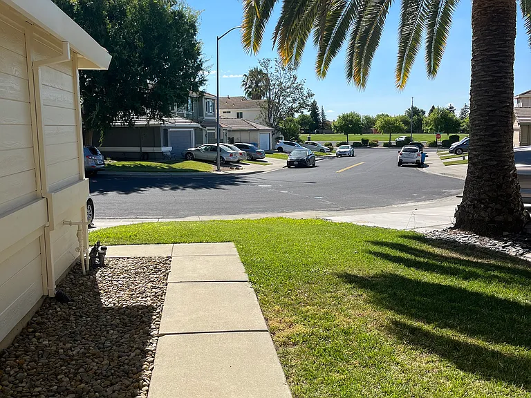 525 Wicklow Dr — Photo 86