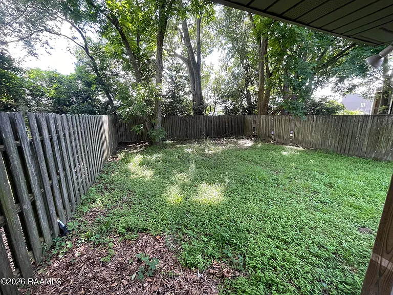 207 Rural St #B — Photo 8