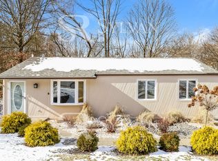 1444 Balsam Dr, Allison Park, PA 15101