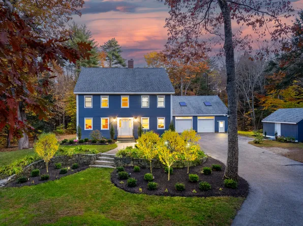 17 Fox Run Road, Falmouth, ME 04105