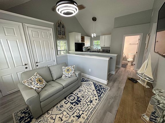 2nd image of 1504 Hubbard Ct #1504B