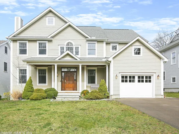 27 Macarthur Dr, Old Greenwich, CT 06870