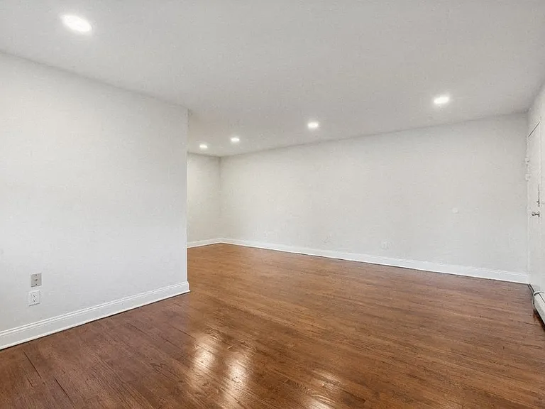 Riverview Terrace Apartments — Photo 5