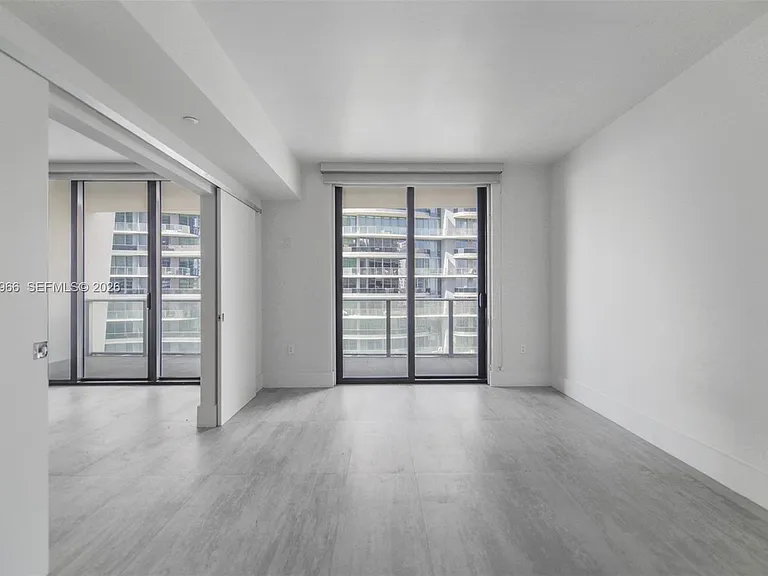 1010 Brickell Ave #4607 — Photo 9