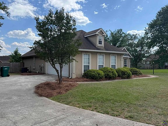 3rd image of 312 Twelve Oaks Dr