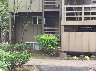 4 Touchstone Ct #82, Lake Oswego, OR 97035