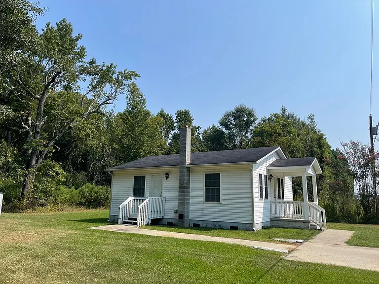 1434 Wades Point Rd — Photo 5