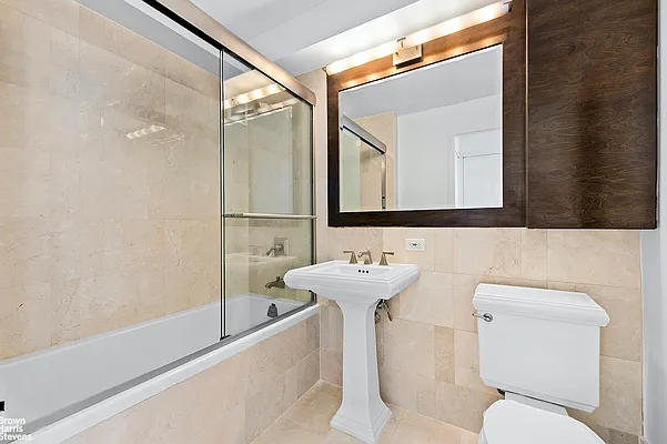 Rented by Brown Harris Stevens | media 6