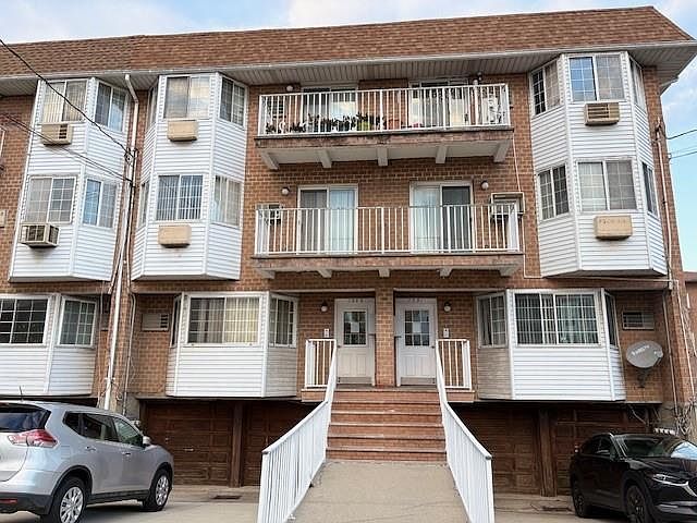 1st image of 1229 E 80th St #178