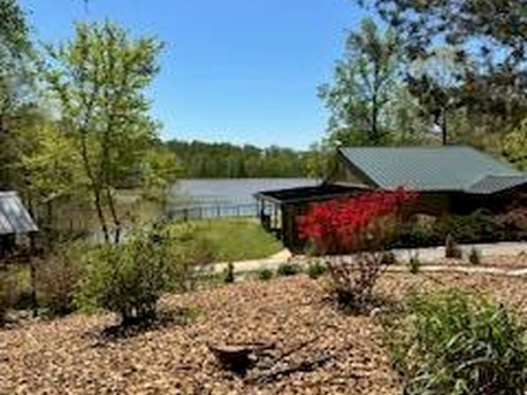 973 Old Lavinia Rd, Cedar Grove, TN 38321