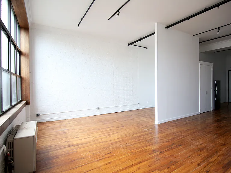 250 Moore St #401 — Photo 3