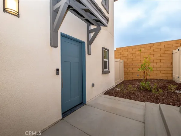 8189 Amerena Way, Fontana, CA 92335