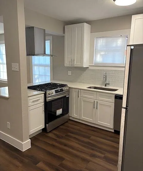 2424 Avenue 0 1/2 St #2 — Photo 5