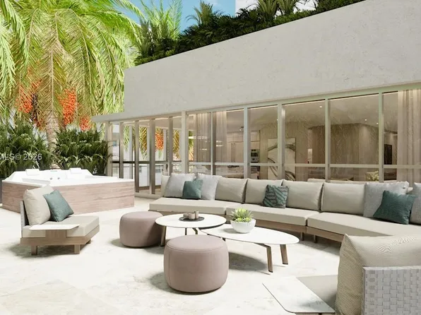 250 Collins Ave #305, Miami Beach, FL 33139