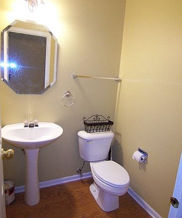 4th image of 2249 Stoughton Dr