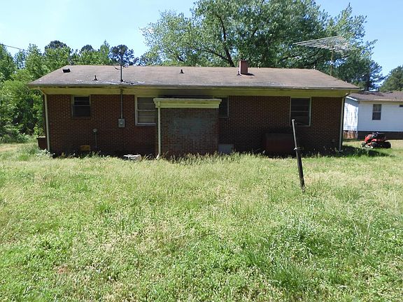 4th image of 100 & 64 Gayles Dr