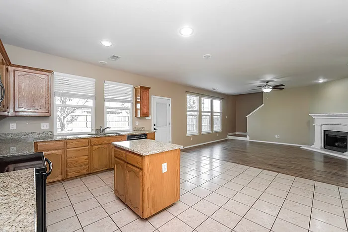 9865 Gallatin Ln — Photo 6