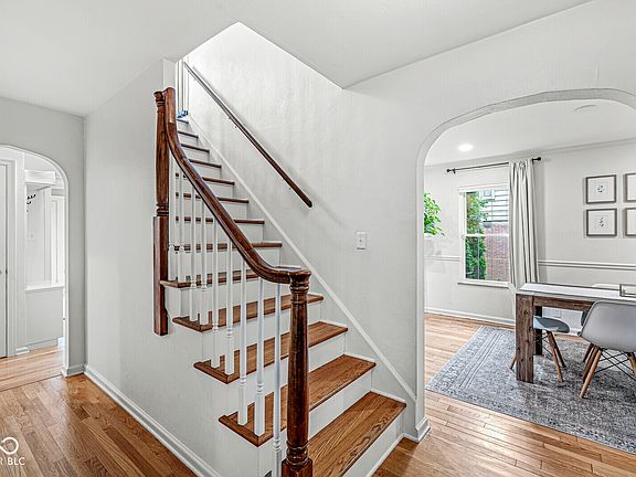 3rd image of 5966 N New Jersey St