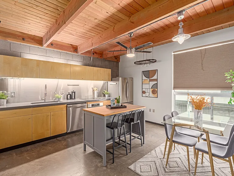 727 E Portland St #3 — Photo 25