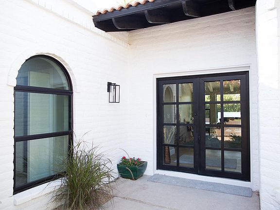 3rd image of 5332 E Poinsettia Dr