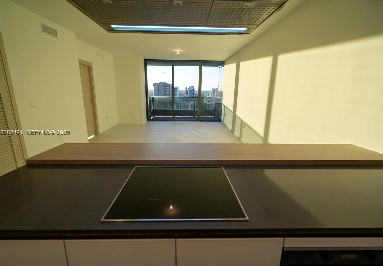 Brickell Flatiron — Photo 4