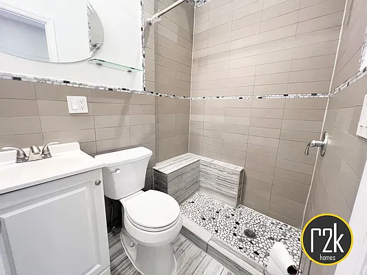 Rented by Realty 2000 Corp | media 14