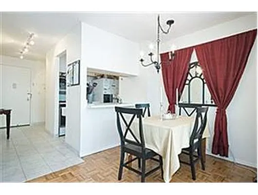 Rented by Douglas Elliman | media 33