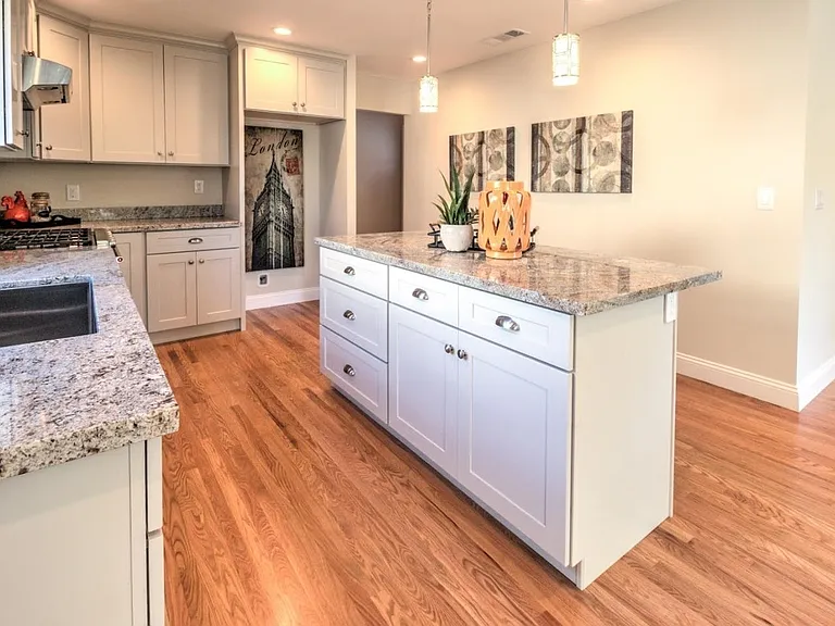 Open Kitchen