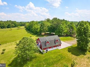 8011 Leeds Manor Rd, Marshall, VA 20115