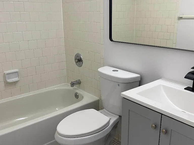 812 Tilghman Dr — Photo 6