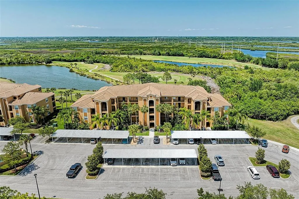 2 bed, 2.0 bath, 1156 sqft, $1,799 — Photo 3