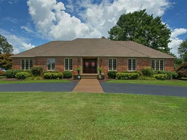 2604 Thompson Dr, Bowling Green, KY 42104