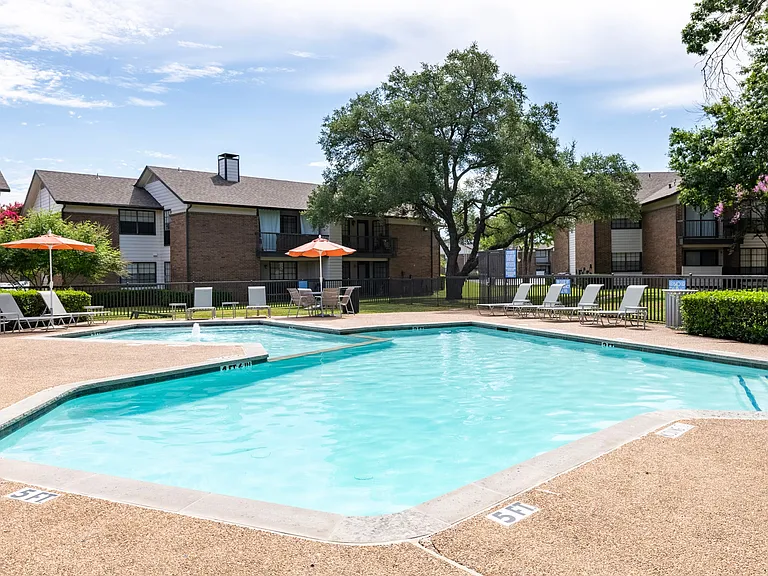 Beautiful Swimming Pool Views