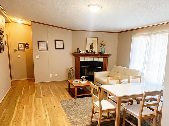 4th image of 601 N Ln