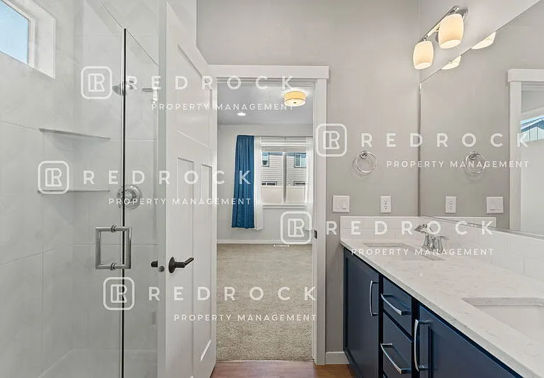 1725 N Meyers Ct — Photo 17