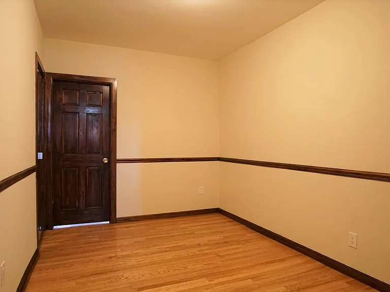 1586 York Ave #1 — Photo 17