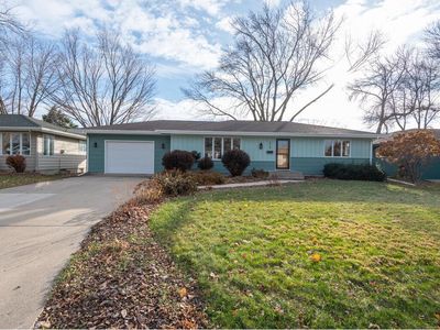 325 W 4th St, Waconia, MN, 55387