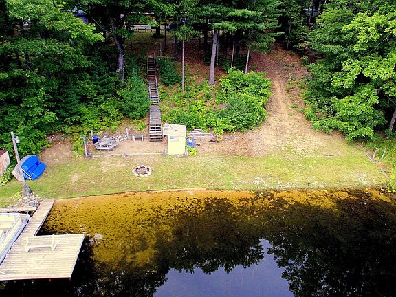 2nd image of 21095 Northcrest Dr