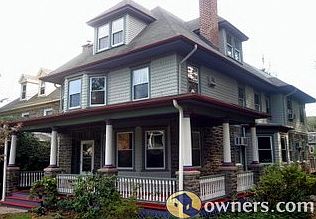 Four Square Colonial Revival