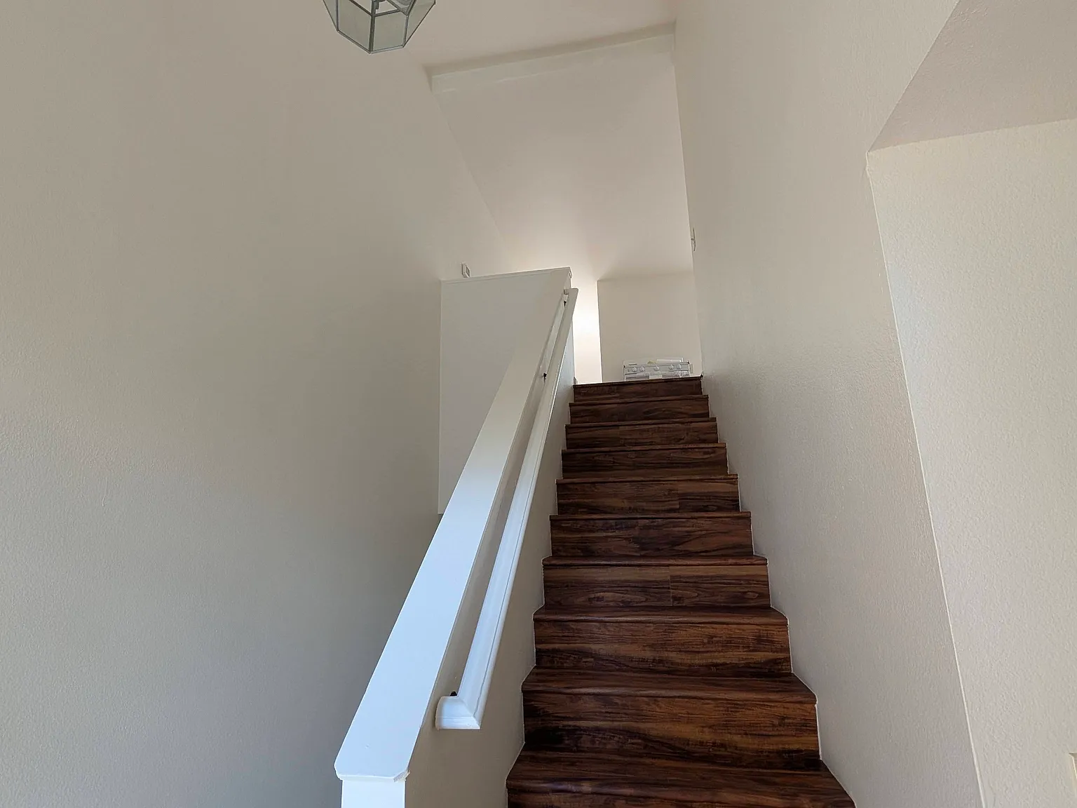 672 W 24th Street — Photo 2