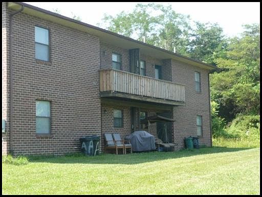 3rd image of 101 Foxwood Dr