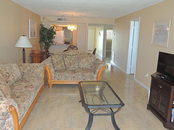 3rd image of 2515 S Atlantic Ave APT 202