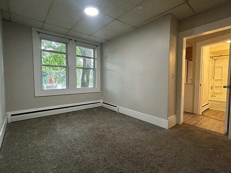 29 Westminster St — Photo 4