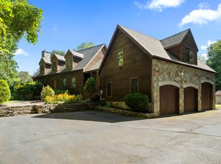 32 Pinewood Trl, Deep River, CT 06417