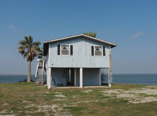 40 Finis St, Port Lavaca, TX 77979