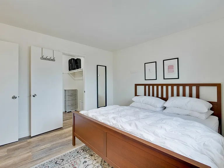 193 Redwood Avenue — Photo 21