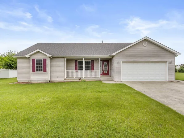11620 Salyer Dr, Wheatfield, IN 46392